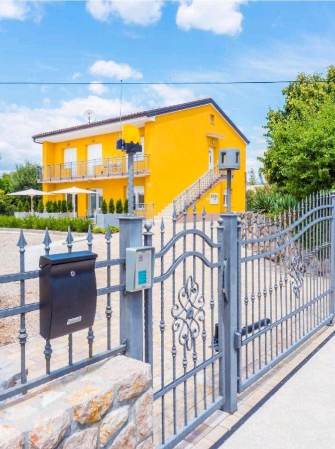 Ferienwohnung Adriatico Omišalj Exterior foto