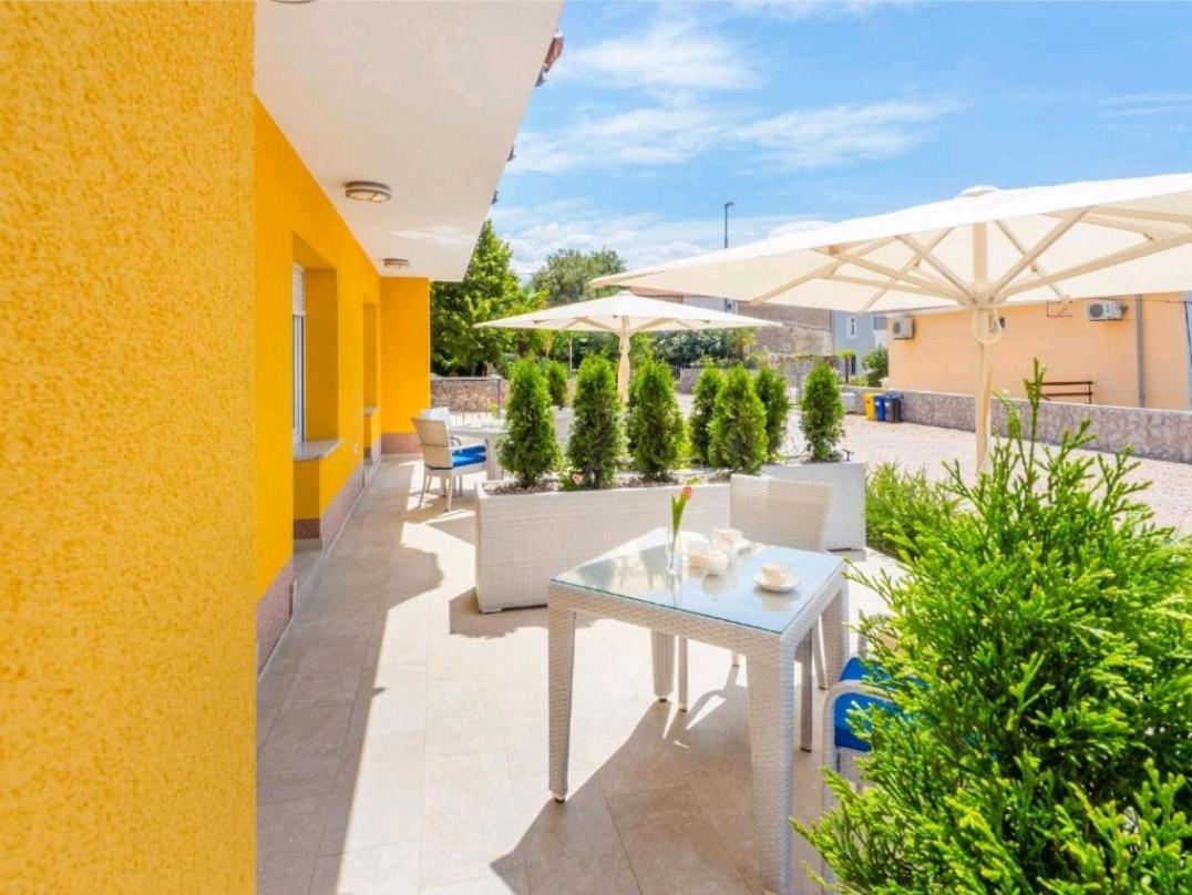 Ferienwohnung Adriatico Omišalj Exterior foto