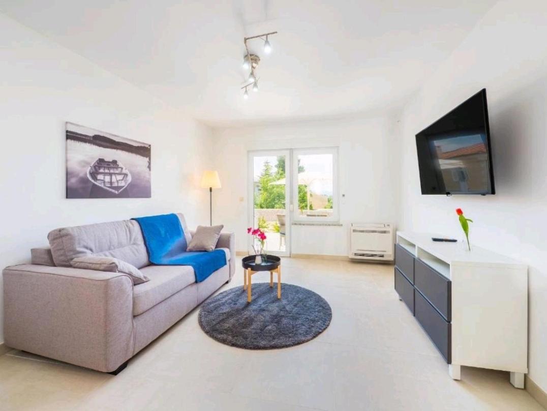 Ferienwohnung Adriatico Omišalj Exterior foto