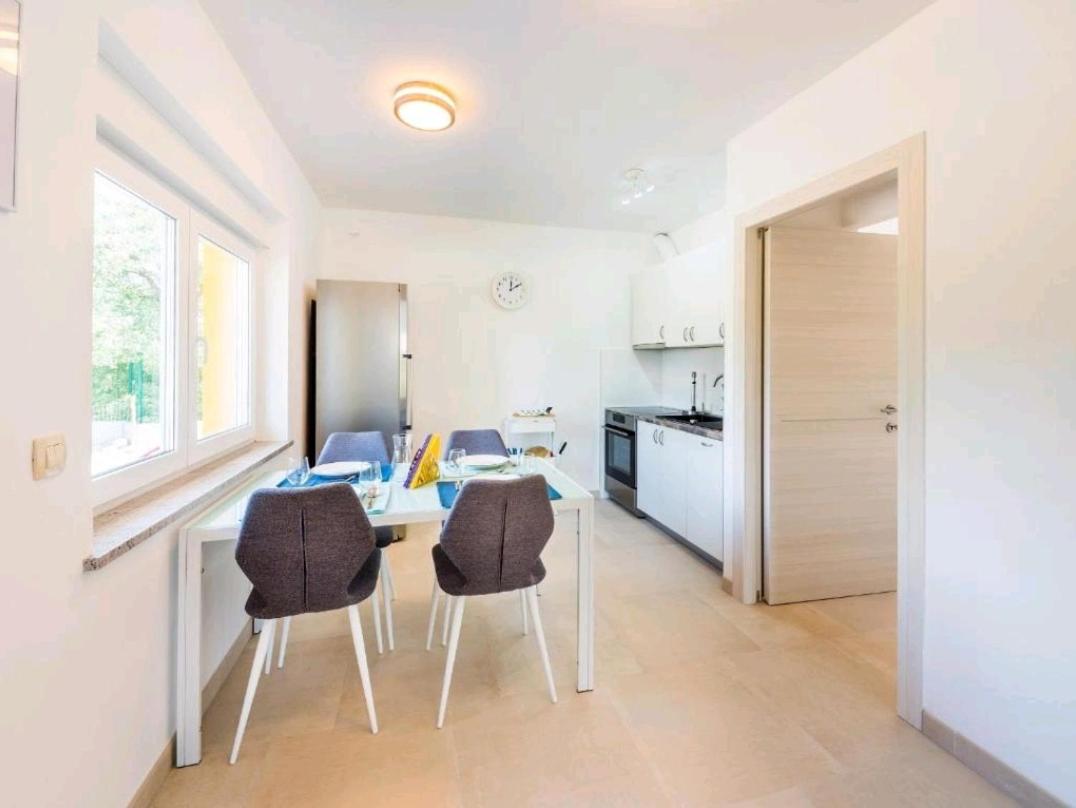 Ferienwohnung Adriatico Omišalj Exterior foto